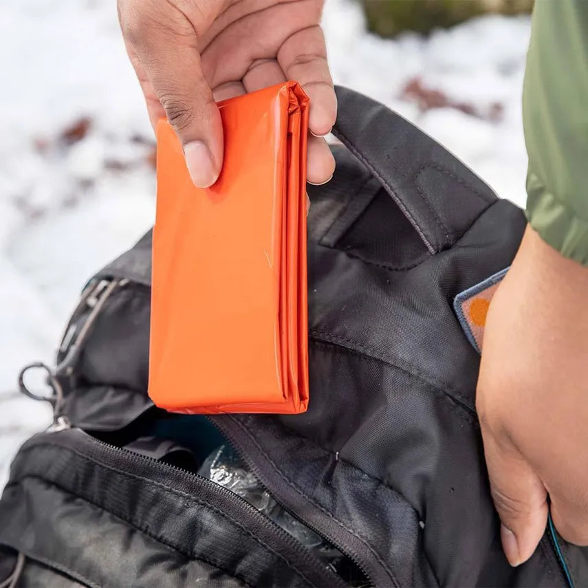 PrimeAdventure Emergency Thermal Blanket for Survival Kit