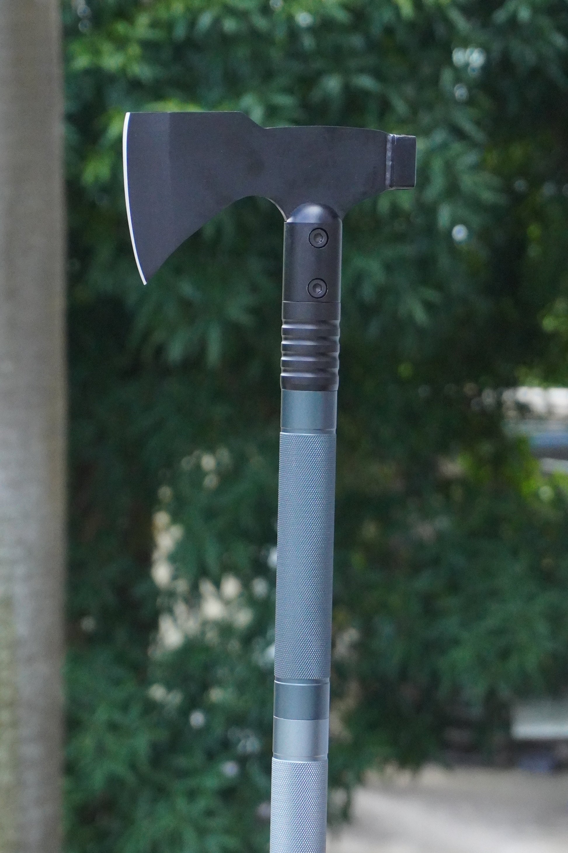 AXE ATTACHMENT FOR THE STICK